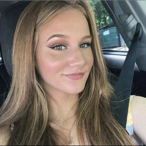 Meet your Posher, Ciara